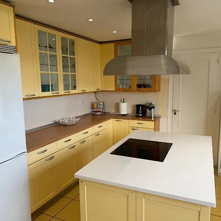 Vila Bista Eder Hondarribia