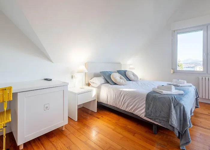 Bista Eder Hondarribia