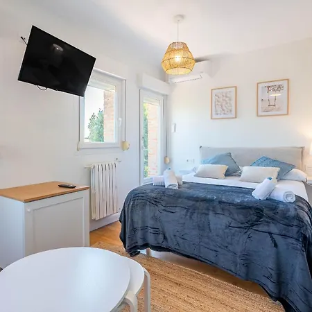 Hotel Bista Eder & *